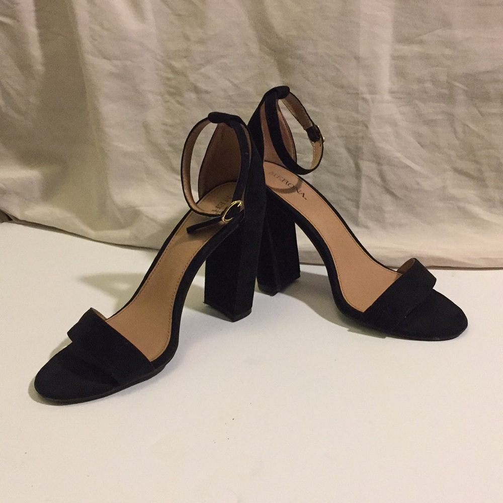 Merona Women’s Lulu Block Heel Sandals
